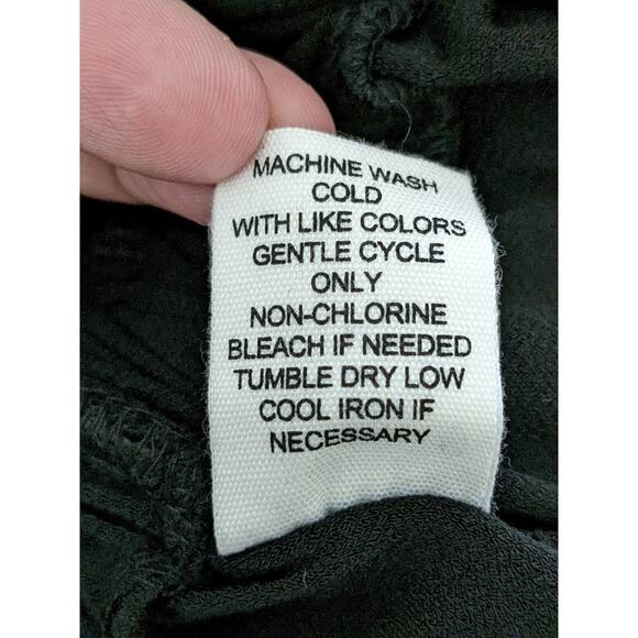 Willow Drive Blouse Medium Black Boat Neck Peplum Hem‎ Long Sleeves Ruffle Cuffs - Picture 10 of 12